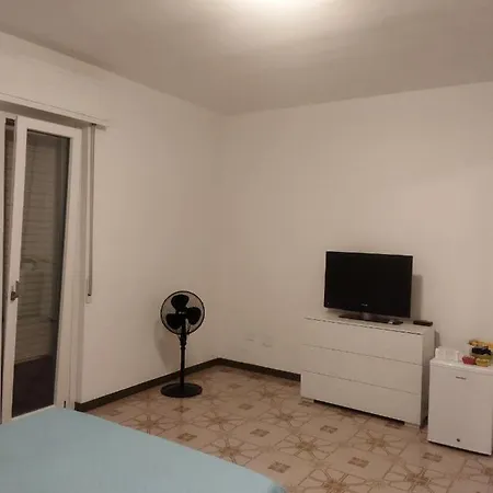 Casa Di Andy 3* كالياري